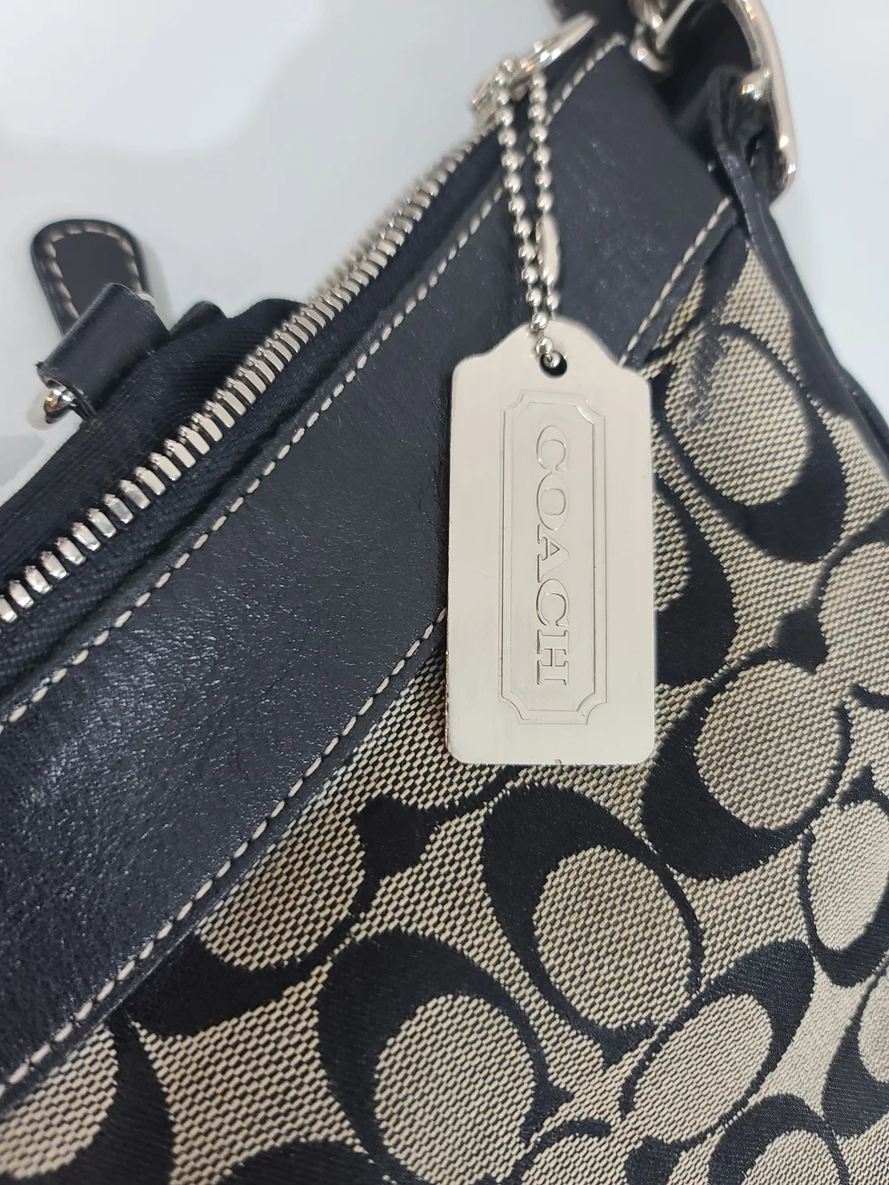 Coach  Vintage Signature Canvas Hobo Bag in Black/Tan